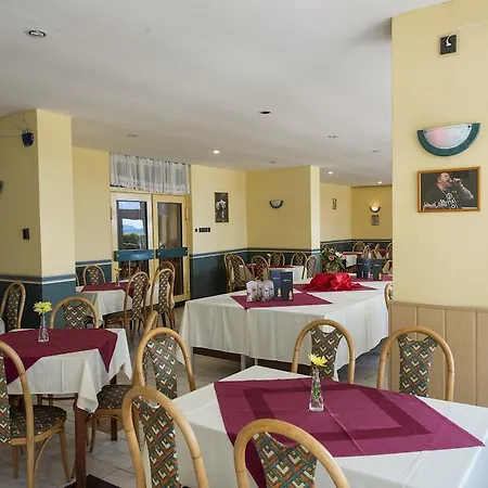 Ξενοδοχείο Familia