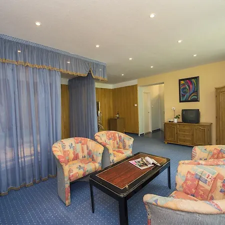 ホテル Familia 2*