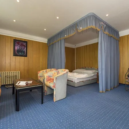 Familia Balatonboglár