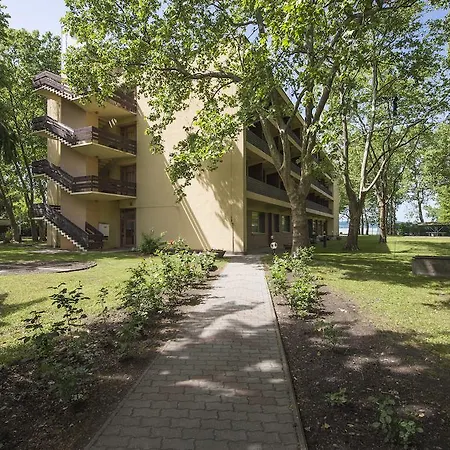 Ξενοδοχείο Familia 2*