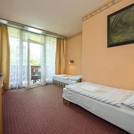 Ξενοδοχείο Familia 2*